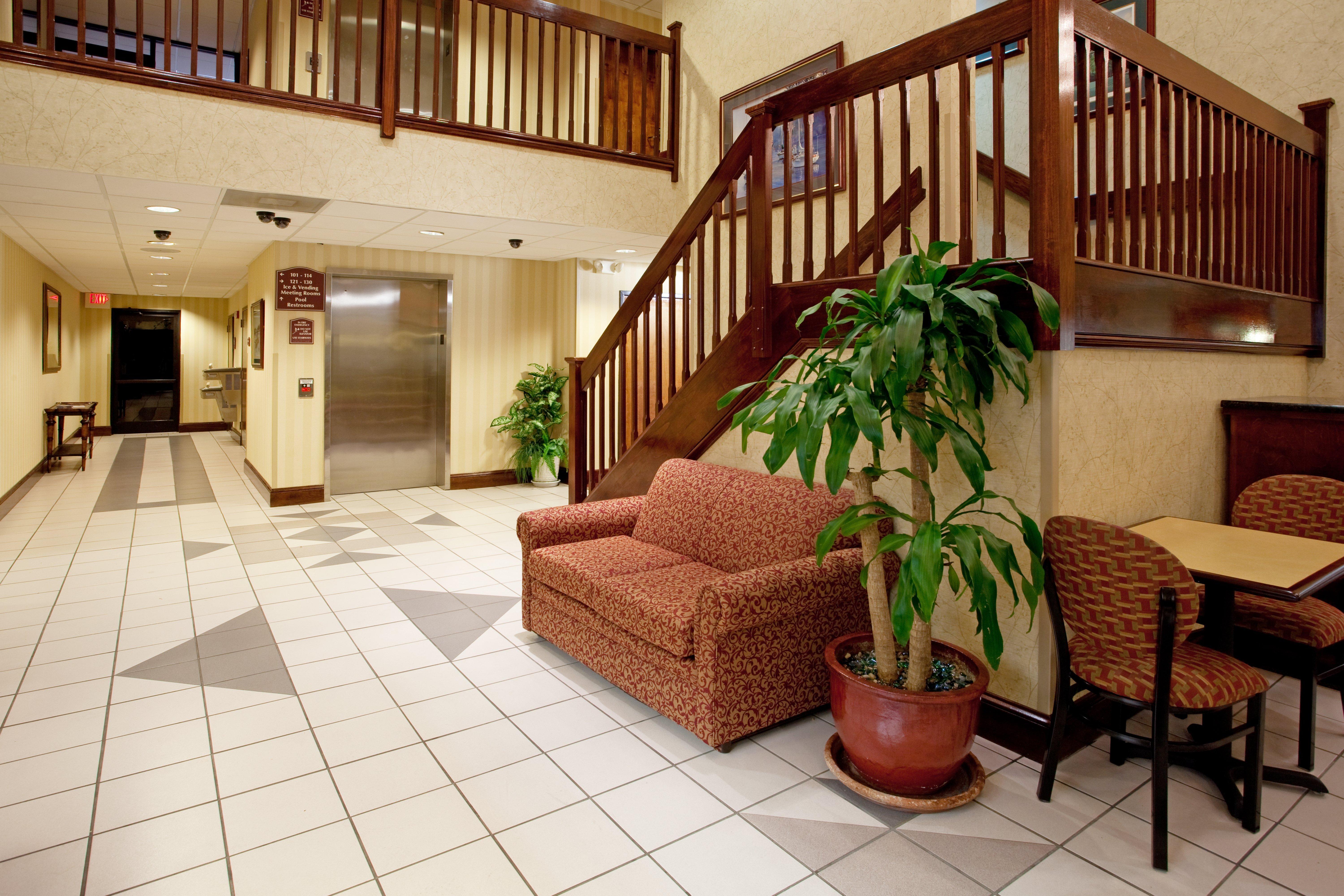 Lexington Inn And Suites Exterior foto