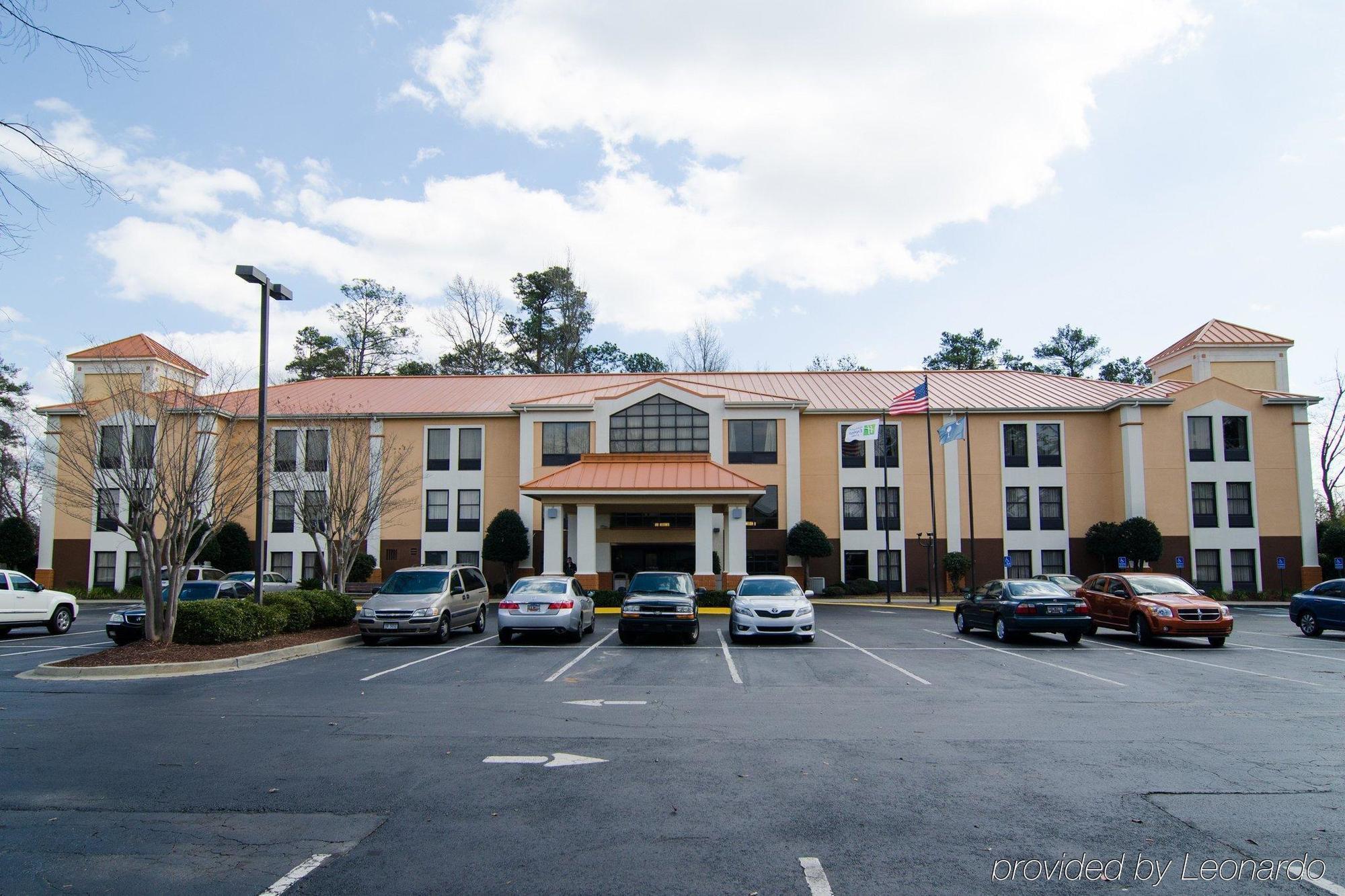 Lexington Inn And Suites Exterior foto